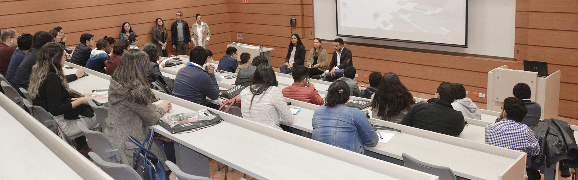 programas-escuela-de-posgrados-especializacion-en-economia-estructura-y-pla-de-estudios