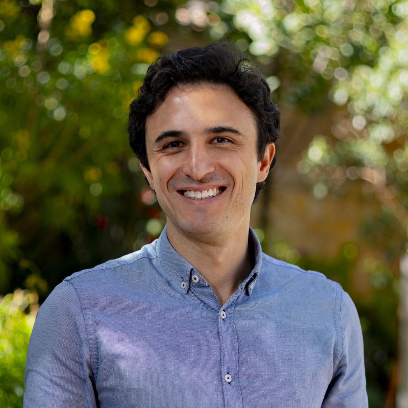 Guiot Isaac, Andrés M.